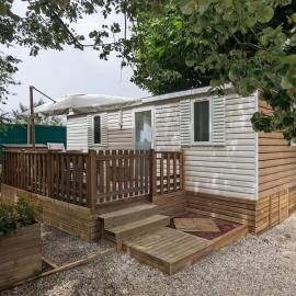 Mobil-home l'albanou、ル・プーザンのホテル