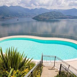 EnjoyIseoLake - Dante with spacious balcony and Lake view, hotell sihtkohas Parzanica