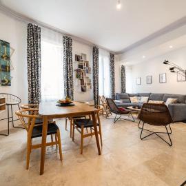 Appart climatisé, salon spacieux à 2min des Arènes, hotel v destinácii Arles