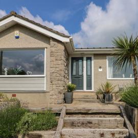 Benllech Bay Cottage, hotel in Benllech