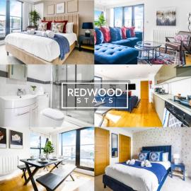Penthouse Serviced Apartment in Camberley Town Centre with Free Parking, Free WiFi, Lift and Balcony Access By Redwood Stays, hotel a Camberley