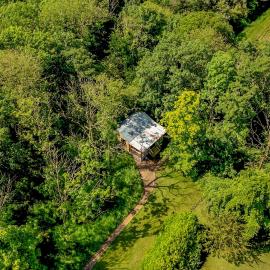 Deer View Cabin - Woodland, beaches and Hot tub، فندق في هال