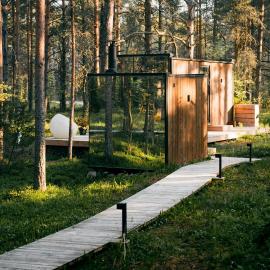 Stay ÖÖD Laheranna SUME -with sauna, Hotel in Punakivi