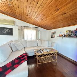 Boomers Attic Athens, hotel u gradu Koropion