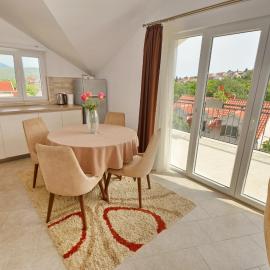 Sun Apartment