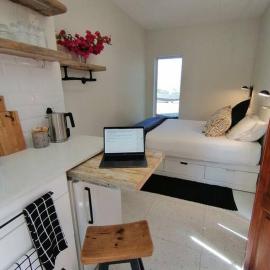Melkbos Sea Spray Studio Apartment, hotel in Cape Town