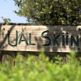 App Ual Skiin, hotel i Archsum