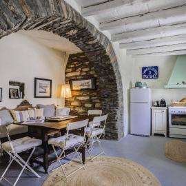 Tinos experience the house