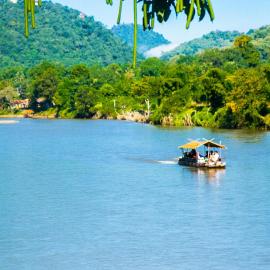Areeya Phuree Resort Thaton, viešbutis mieste Mae Ai