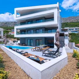 Villa Leona xxl, Hotel in Jesenice