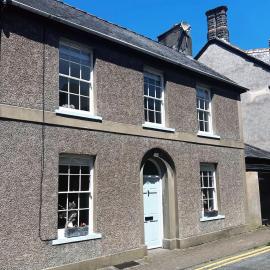 2 bed period cottage sleeps 4 in central Crickhowell, hotel v mestu Crickhowell