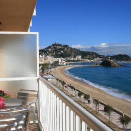 Apartaments El Sorrall, hotel in Blanes