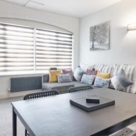 3-Bedroom Apartment Sleeps 6 I Free Parking Near London