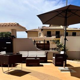 Appartamento Felice, hotel v destinaci Milo