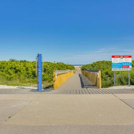 Wildwood Crest Condo w/ Pool & Beach Access!