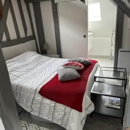Studio atypique: La Ferté-Bernard şehrinde bir otel