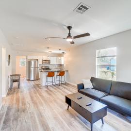 Remodeled Tulsa House w/ Yard ~ 4 Mi to Downtown!, Hotel in Tulsa