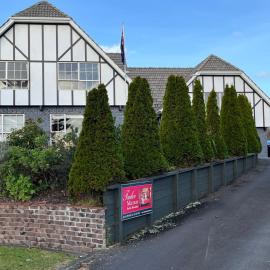 Tudor Manor Bed & Breakfast, hotel in Paraparaumu Beach