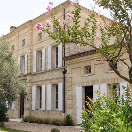 Villa Héloïse Hôtel de Charme, hotel di Puisseguin