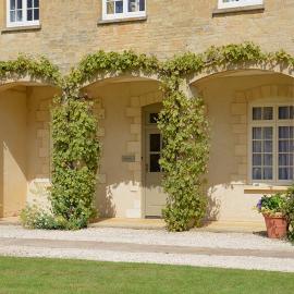Sandown Cottage, hotel v mestu Bruern