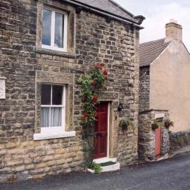 Traditional 2 Bedroom Cottage in Eyam Hope Valley, ξενοδοχείο σε Eyam