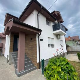 Apartmani Lazarevic Jagodina, hotel di Jagodina