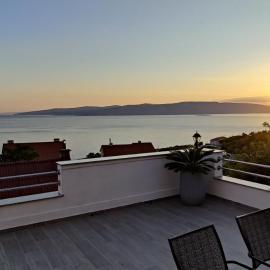 Apartments Tatjana, hotel in Senj