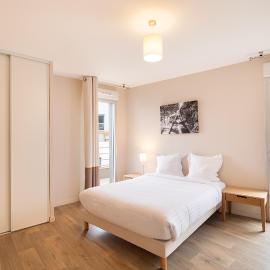 Zenao Appart'hôtels Montreuil, hotel in Montreuil