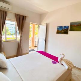 Kokoloko, Hotel in Ambatoloaka