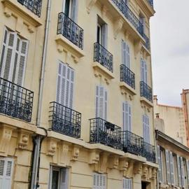 Spacieux appartement T4 avec cours privée