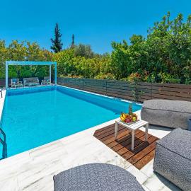 SUN VILLA GLYFADA