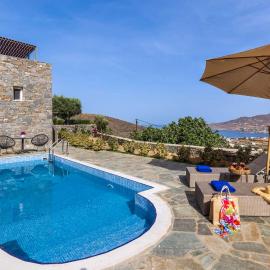 Stelios-Korina Villa with Pool and Stunning View in Syros Posidonia