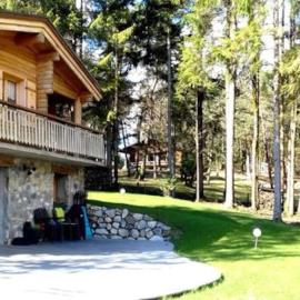 Chalet LES CLARINES, hotel v destinácii Bluffy