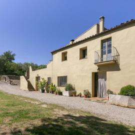 Villa Figueres near Costa Brava Beaches Pool