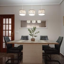 Feriado, apartamento con parking incluido, hotell i Cella
