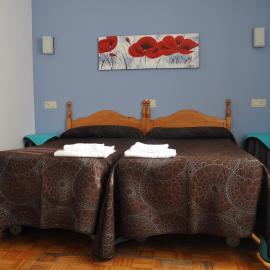 Hostal La Tablada, hotel v destinácii Navaleno