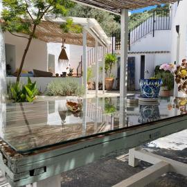 La Pluma, hôtel à Iznájar