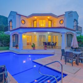 Villa Bemar, hotel Üzümlüben