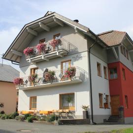 Haus Brandner, хотел в Трополах