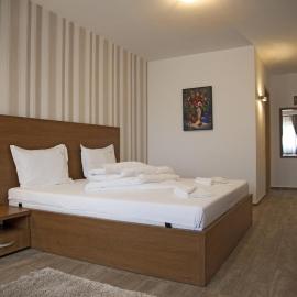 Hotel Nova Residence 2, hotel em Popeşti-Leordeni