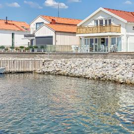 2 Bedroom Cozy Apartment In Rönnäng, hotel em Rönnäng