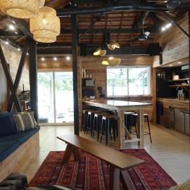 ケーブキャビン シービュー BBQ ピザ サウナ ホットタブ - Cave Cabin Chiba Seaview BBQ Pizza Sauna Hot-tub, hotel a Kobama
