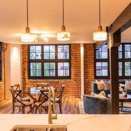 Johnston Apartments - Award-winning building, Your unforgettable stay