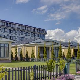 NOVEL hotel and Apartments – hotel w mieście Korumdy