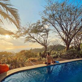 Lodge Mirador - Great Swimming pool - Kitchen - BBQ - Netflix, ξενοδοχείο σε Tajo Alto