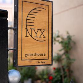 Tripolis में, होटल NYX Guesthouse