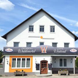 Pension Waldviertel, hotel a Groß-Siegharts