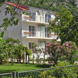 Villa BOJANA AS Aparments Risan