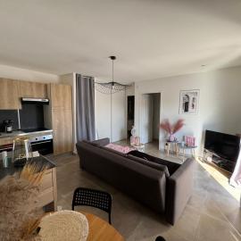 Logement 5 mn de la mer Milla 2, hotel u gradu 'Ventiseri'