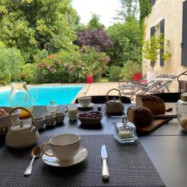 DOMAINE DE C، فندق في Cérons